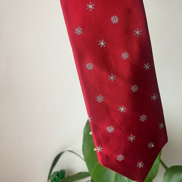 Brooks Brothers Makers 100% Silk Tie Snowflake Pattern - Picture 7 of 12